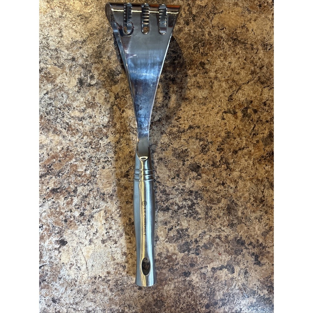 Potato Masher LE CREUSET Stainless Steel Revolution Tool Metal Sturdy